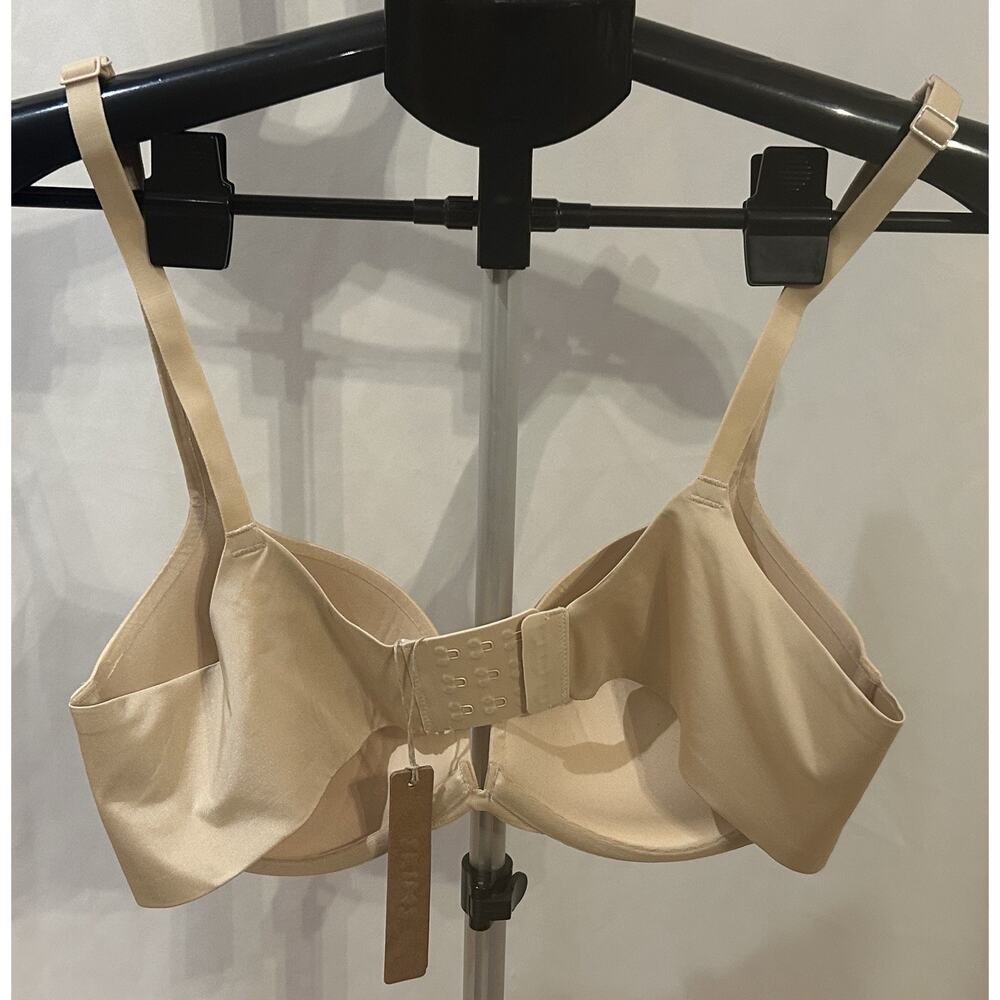 NWT Skims Women's Ultimate Push Up Plunge Bra in Sand size 36C - Picture 2 of 5